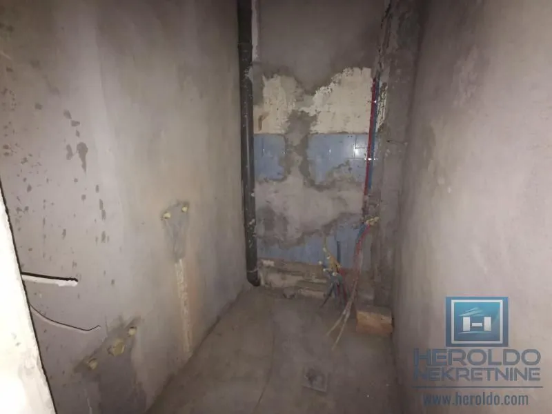 Sale, office space, 68m², Centar, Jagodina