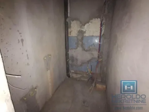 Sale, office space, 68m², Centar, Jagodina - image 10