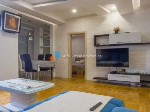 Rent, three bedroom apartment, 75m², Filmski Grad, Beograd - image 2