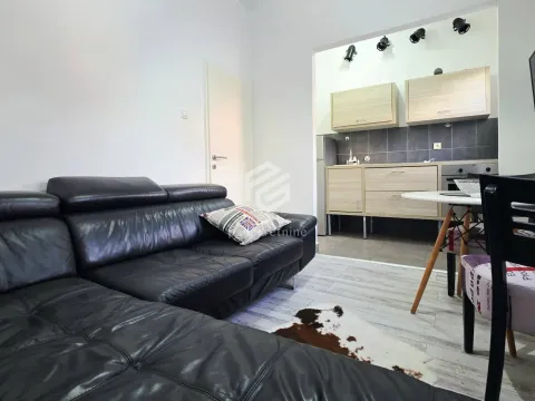 Izdavanje, jednosoban stan, 35m², Momišići, Podgorica - image 2