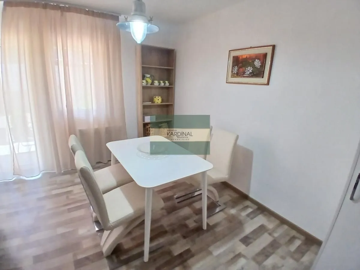 Prodaja, trosoban stan, 76m², Solaris, Jagodina