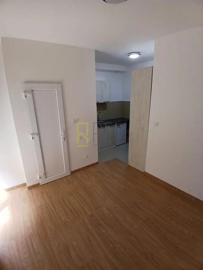 Izdavanje, garsonjera, 20m², Zabjelo, Podgorica