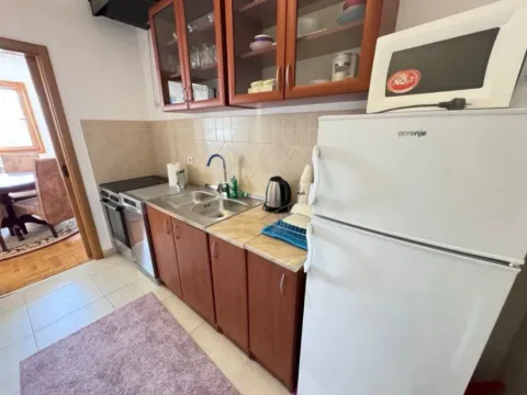 Izdavanje, jednosoban stan, 57m², Rozino, Budva - image 3