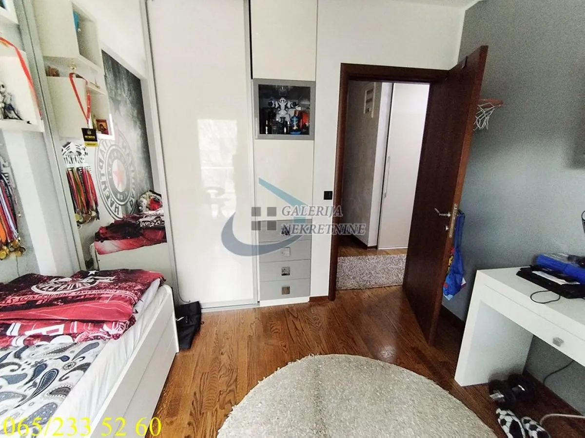 Prodaja, četvorosoban stan, 123m², Čukarica, Beograd