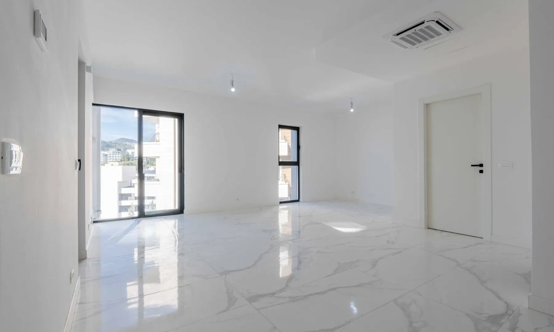 Sale, three bedroom apartment, 204m², Rafailovići, Budva