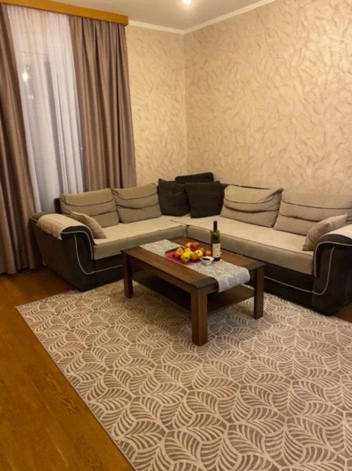 Izdavanje, jednosoban stan, 50m², Ljubović, Podgorica