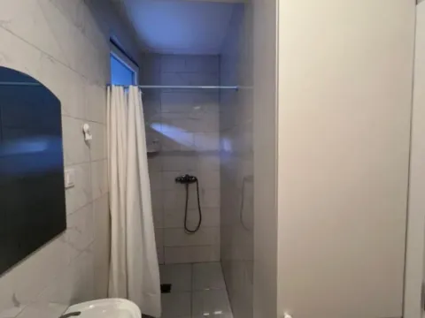 Izdavanje, garsonjera, 30m², City Kvart, Podgorica - image 2