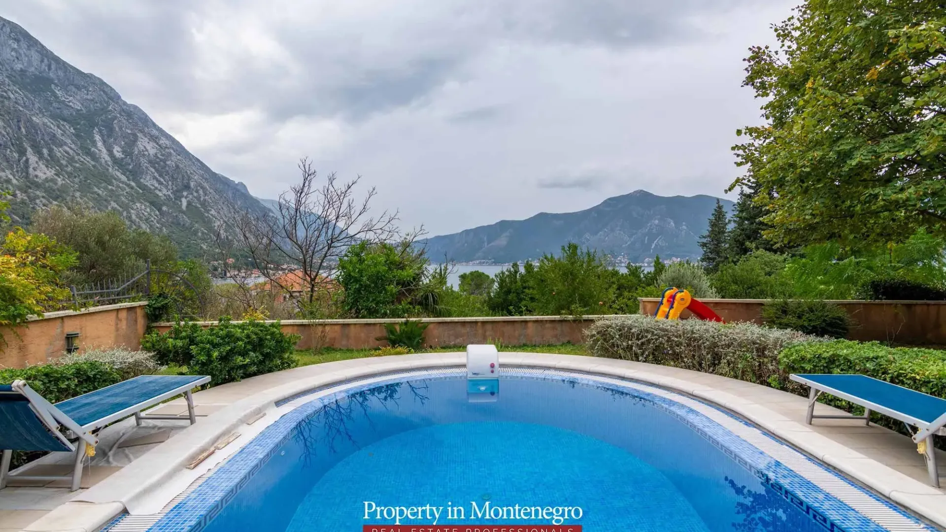 Prodaja, kuća, 303m², Orahovac, Kotor
