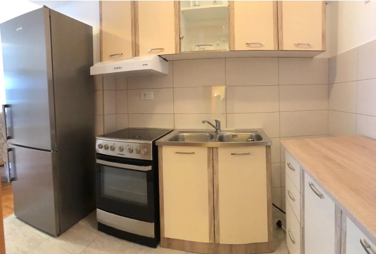 Rent, one bedroom apartment, 50m², Babilonija, Budva