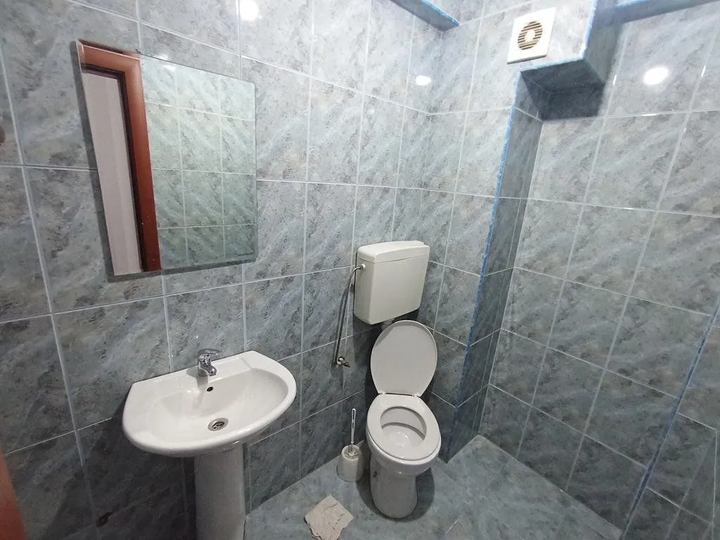 Izdavanje, trosoban stan, 90m², Podgorica, Crna Gora