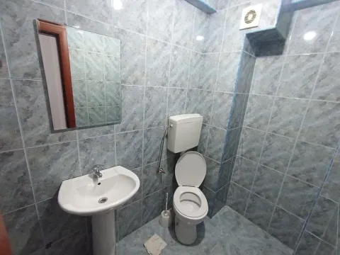 Izdavanje, trosoban stan, 90m², Podgorica, Crna Gora - image 12
