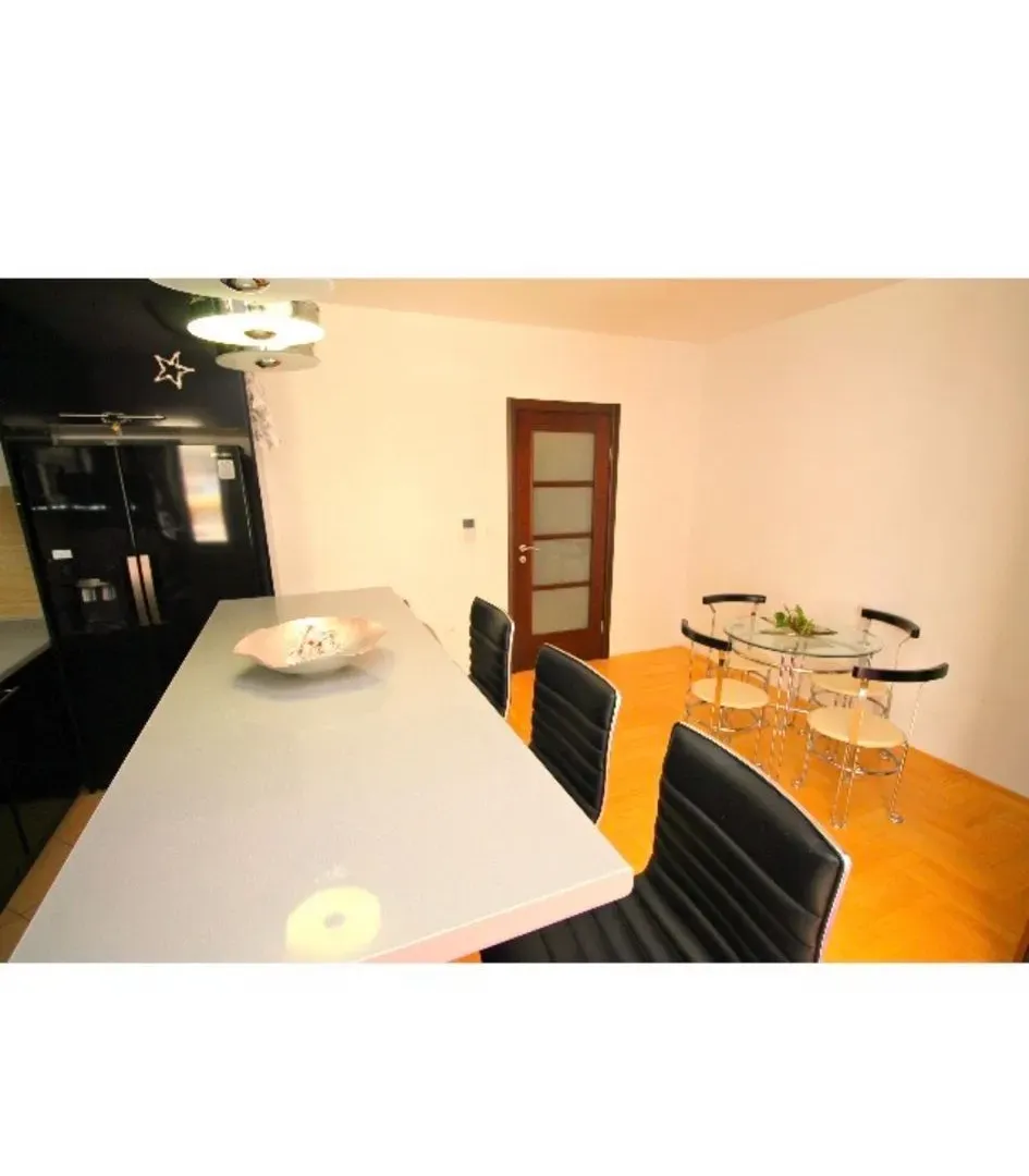 Rent, three bedroom apartment, 73m², Rozino, Budva