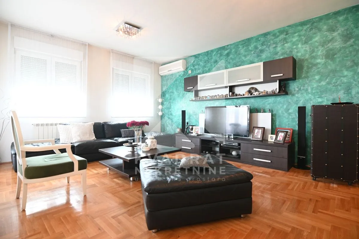 Prodaja, trosoban stan, 185m², Stari Aerodrom, Podgorica