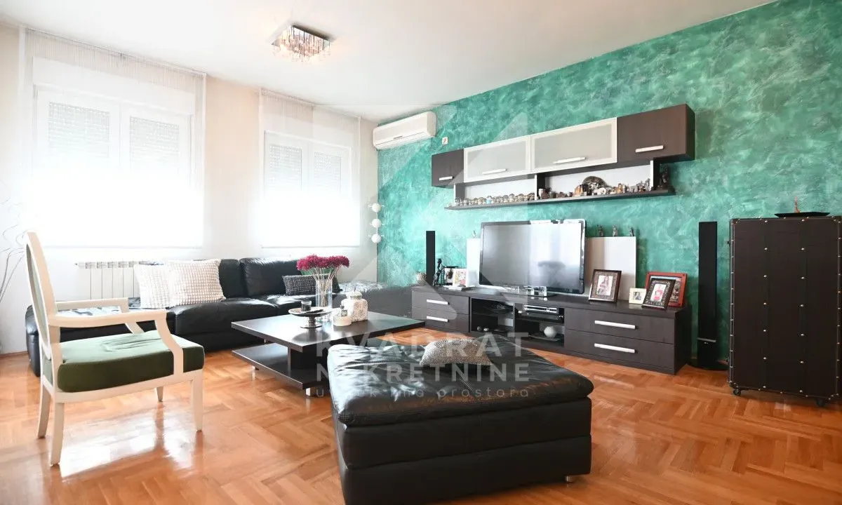 Prodaja, trosoban stan, 185m², Stari Aerodrom, Podgorica