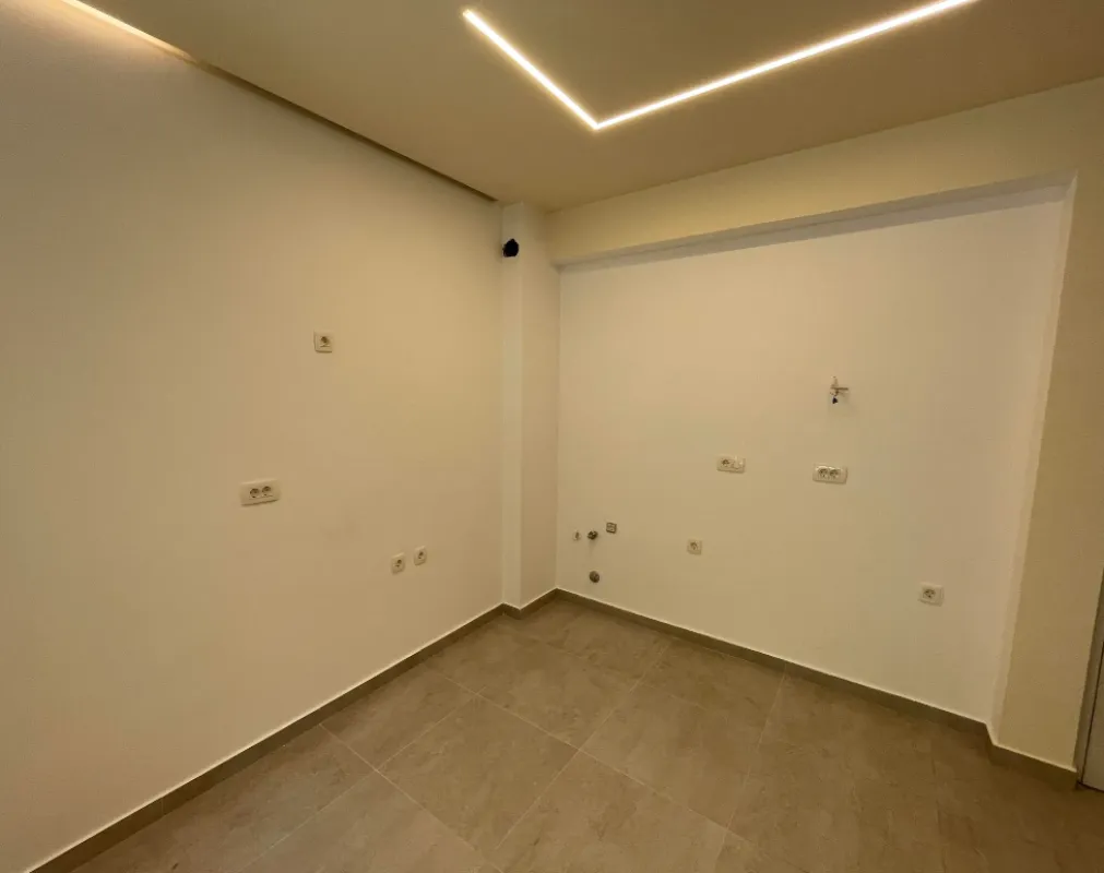 Sale, one bedroom apartment, 52m², Škaljari, Kotor