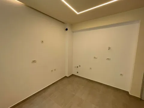 Prodaja, jednosoban stan, 52m², Škaljari, Kotor - image 9