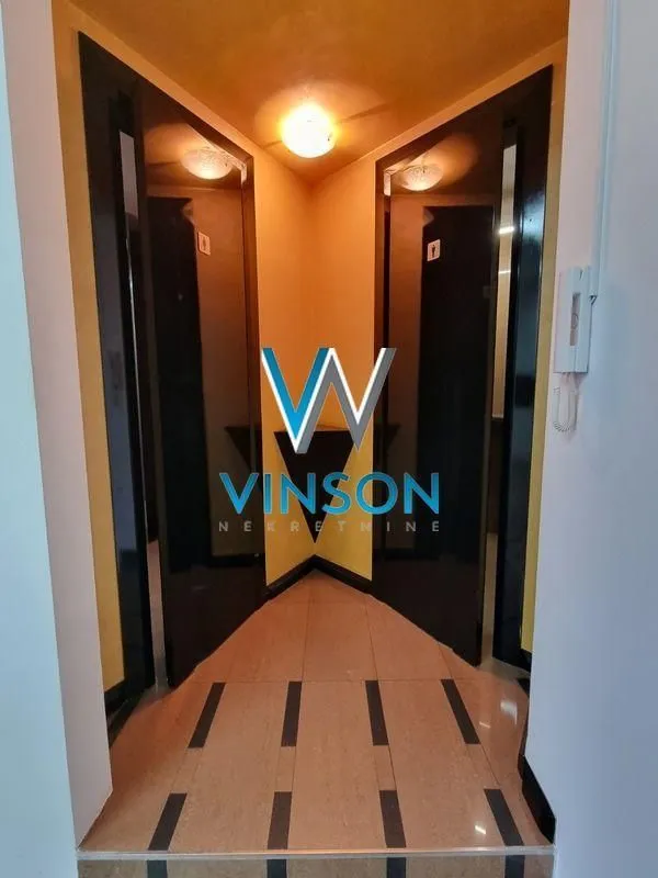 Sale, office space, 110m², Centar, Novi Sad