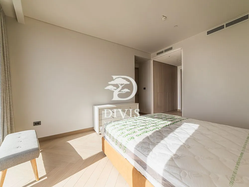 Prodaja, četvorosoban stan, 164m², Beograd Na Vodi, Beograd