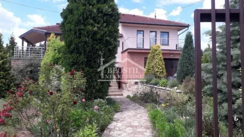 Kuća in Vrčin