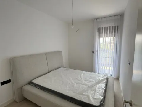 Izdavanje, jednosoban stan, 53m², 1 maj, Podgorica - image 9