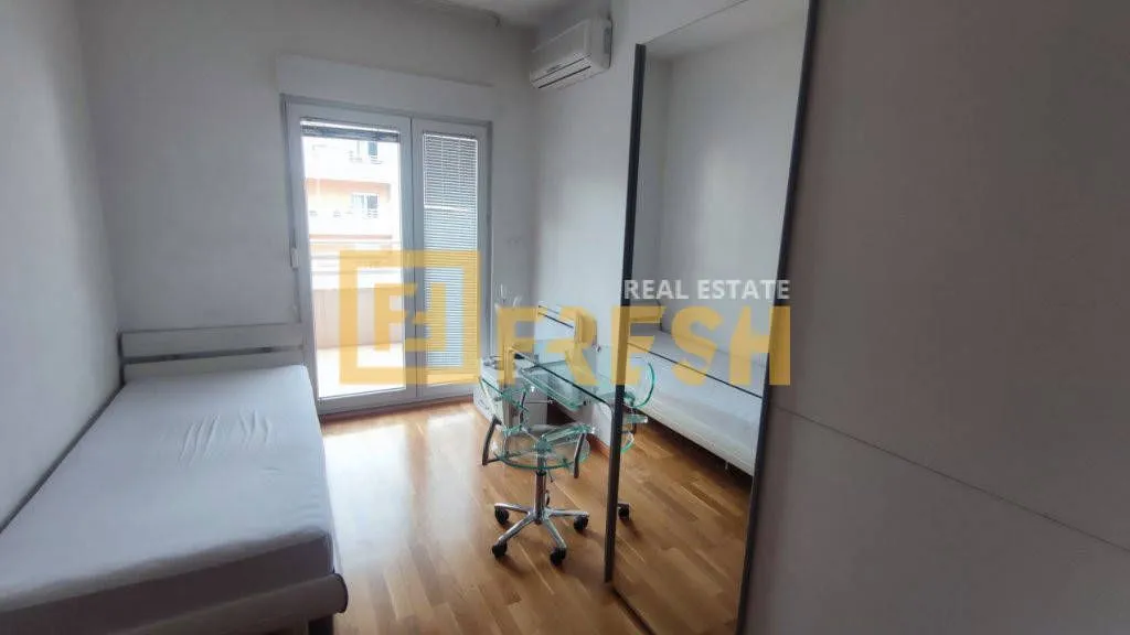 Rent, two bedroom apartment, 72m², City Kvart, Podgorica