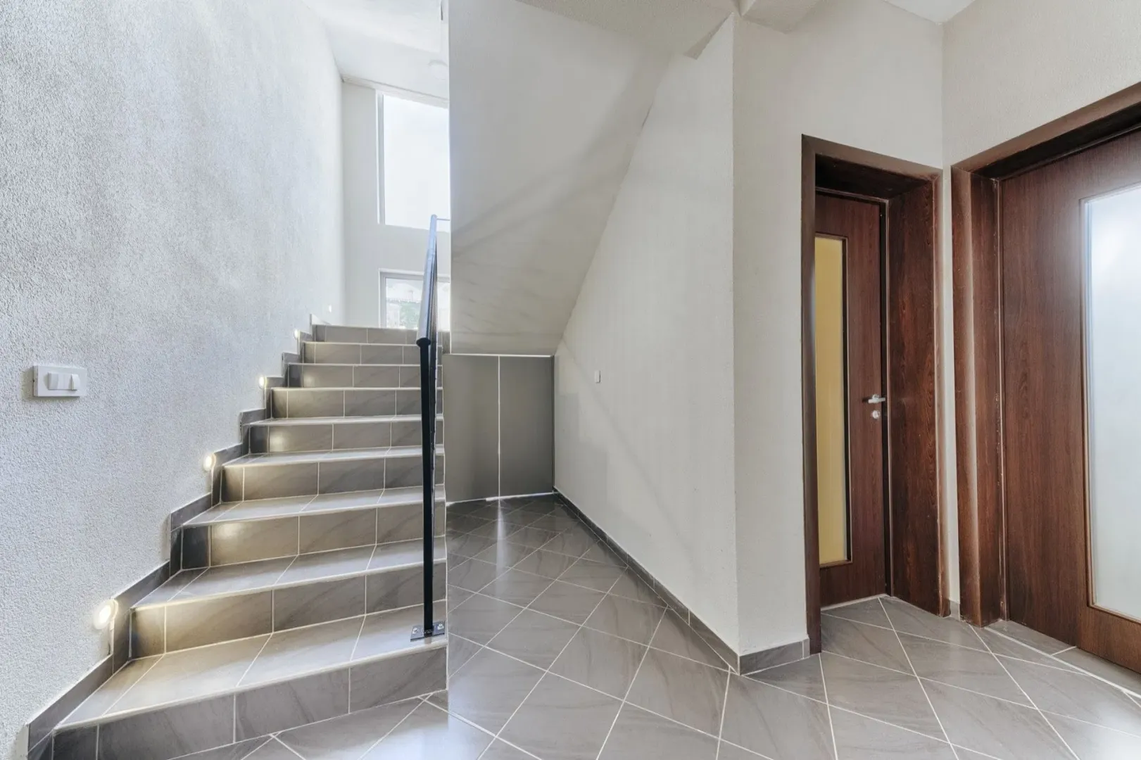 Prodaja, kuća, 250m², Utjeha, Bar