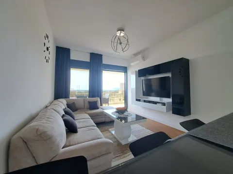 Izdavanje, jednosoban stan, 62m², Soho City, Bar - image 10