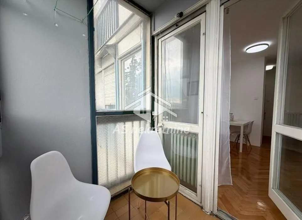 Rent, apartment, 41m², Crveni Krst, Beograd