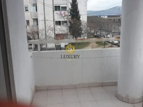 Rent, apartment, 69m², Stari Aerodrom, Podgorica - image 4