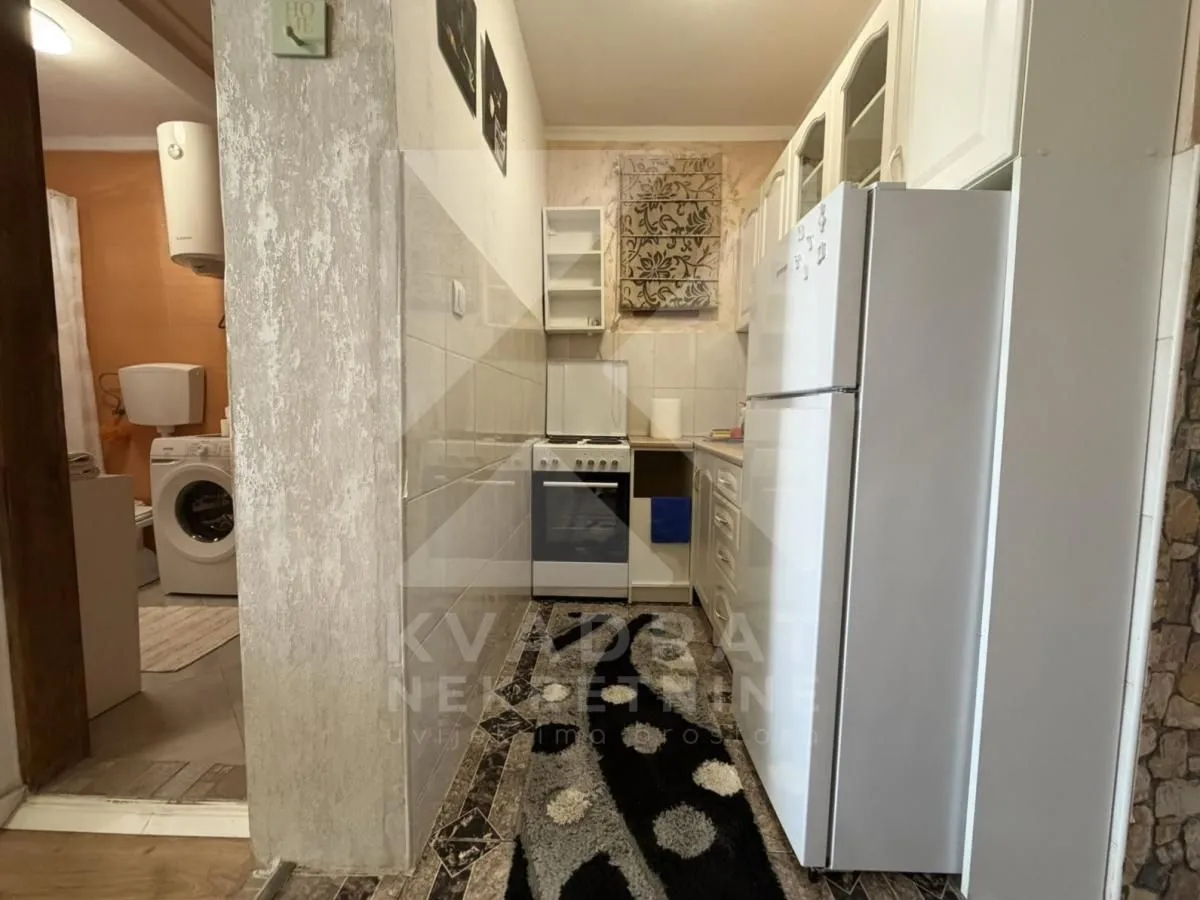 Rent, studio apartment, 35m², Stari Aerodrom, Podgorica