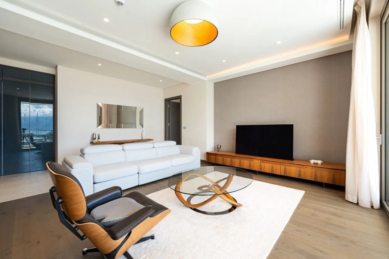 Prodaja, trosoban stan, 160m², Kumbor, Herceg Novi