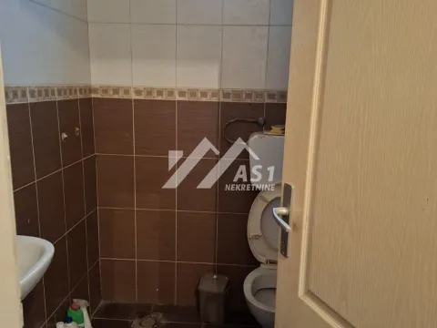 Izdavanje, poslovni prostor, 120m², Titel, Novi Sad - image 5