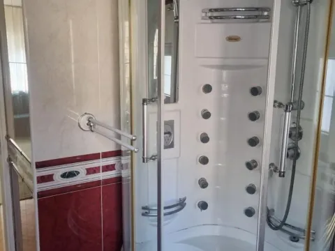 Izdavanje, stan, 130m², Čukarica, Beograd - image 5