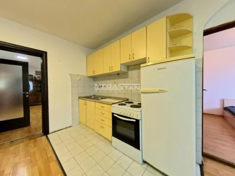 Sale, house, 235m², Voždovac Sve Podlokacije, Beograd - image 9