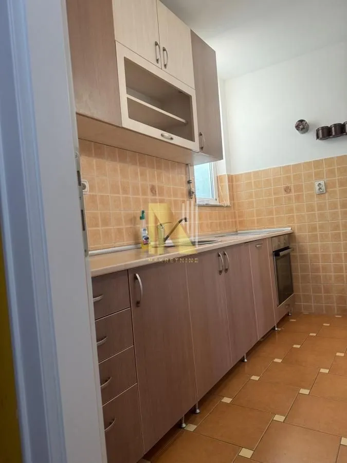 Izdavanje, dvosoban stan, 50m², Telep, Novi Sad Sve Podlokacije