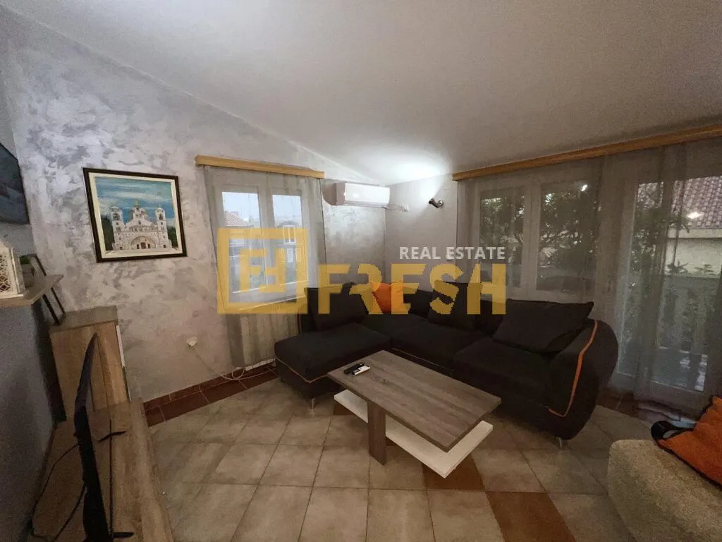 Izdavanje, trosoban stan, 100m², Zabjelo, Podgorica