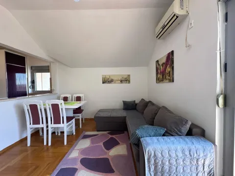 Prodaja, jednosoban stan, 45m², Stari Aerodrom, Podgorica - image 3