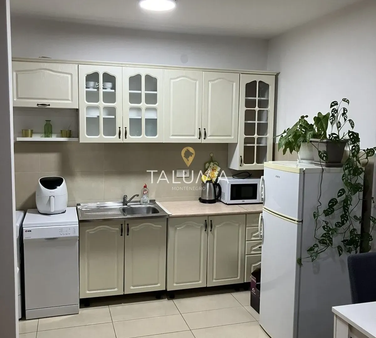 Izdavanje, jednosoban stan, 50m², Tuški Put, Podgorica