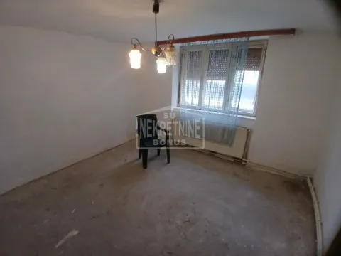 Prodaja, kuća, 57m², Novo Selo, Subotica - image 9