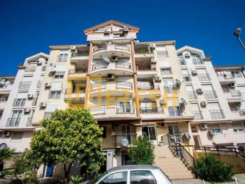 Prodaja, trosoban stan, 92m², Ljubović, Podgorica - image 1