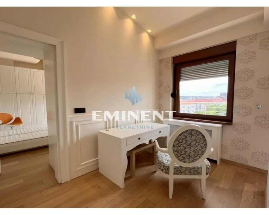 Rent, apartment, 87m², Crveni Krst, Beograd