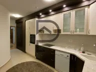 Izdavanje, stan, 120m², City Kvart, Podgorica - image 4