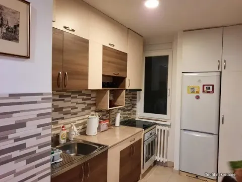 Rent, two bedroom apartment, 58m², Zemun Centar, Zemun Sve Podlokacije - image 3
