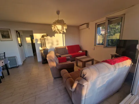 Izdavanje, dvosoban stan, 75m², Seoce, Budva - image 3