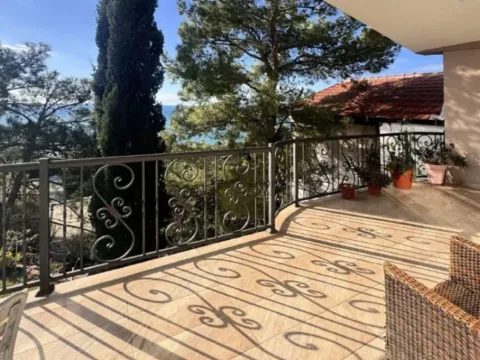 Sale, house, 225m², Bar, Crna Gora