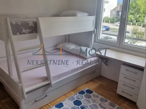 Izdavanje, dvosoban stan, 74m², Blok 9, Podgorica - image 7