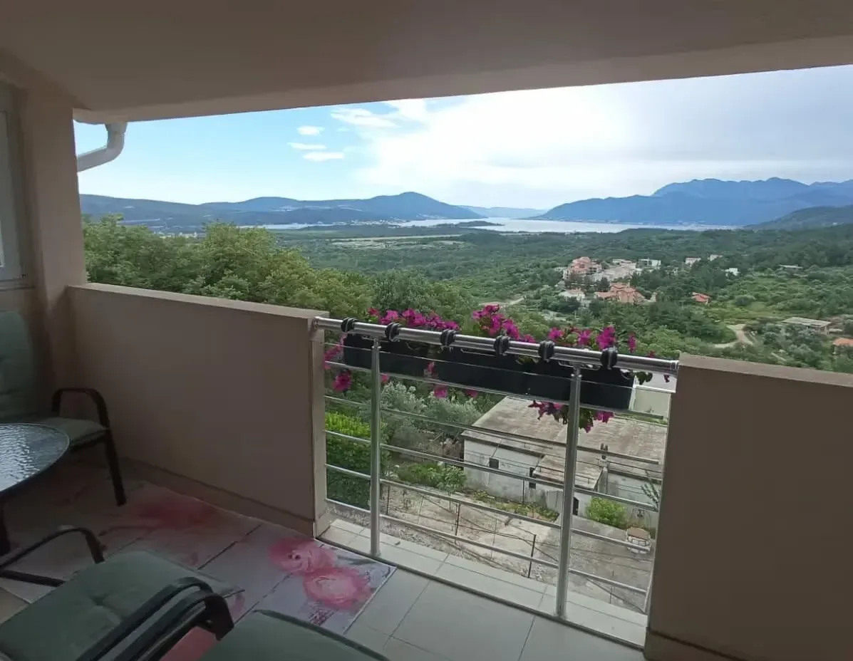 Prodaja, stan, 101m², Kotor, Crna Gora