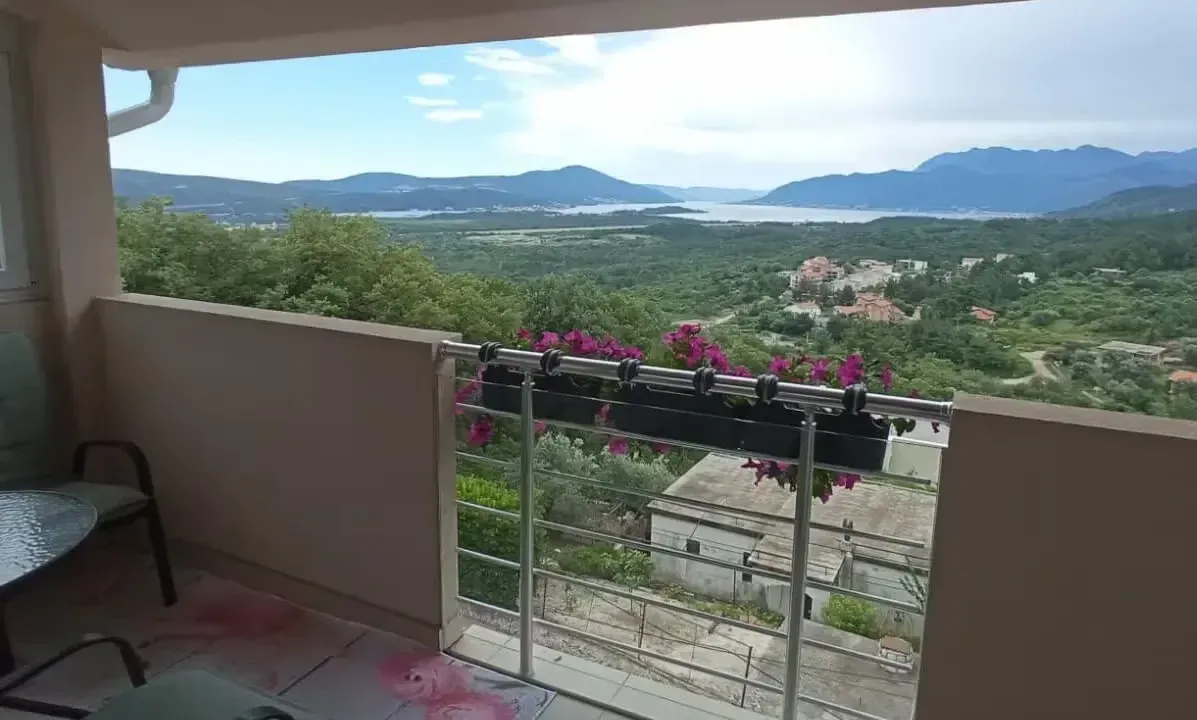 Prodaja, stan, 101m², Kotor, Crna Gora