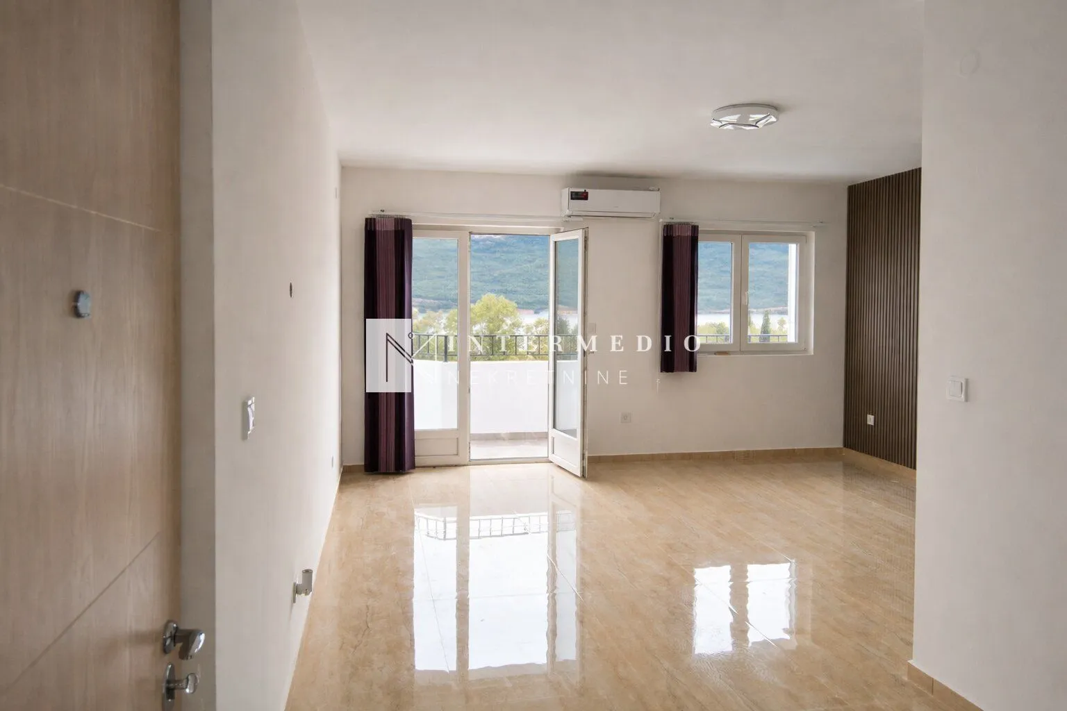 Prodaja, jednosoban stan, 44m², Kumbor, Herceg Novi