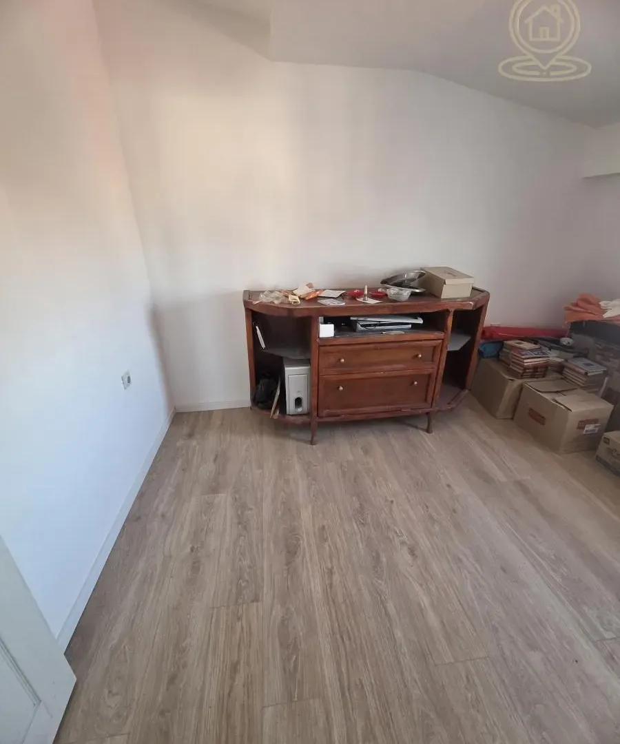 Prodaja, jednosoban stan, 40m², Pantelej, Niš